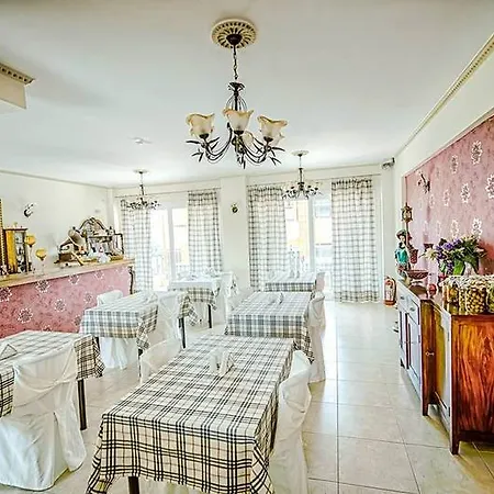 Heraion Отель 2*