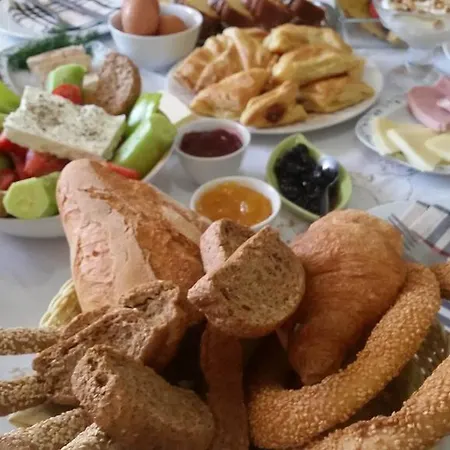 Отель Heraion 2*