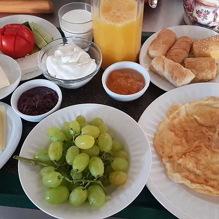 Hotel Heraion 2*
